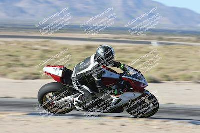 media/Oct-26-2025-Race Pace (Sun) [[c1447ca738]]/Verified/1-Turn 9 Inside (930am)/